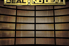 Screenshot from Deal or No Deal (USA)